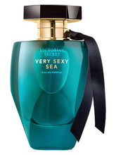 Load image into Gallery viewer, Body Mist Vitamin Sea - VICTORIA SECRET Has Very Sexy Sea
